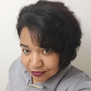 Meet your Posher, Stacie